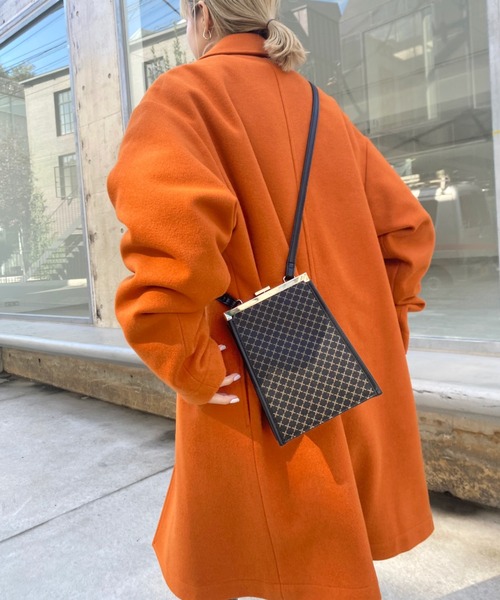 WHO'S WHO gallery（フーズフーギャラリー）の「クラスプショルダー（ショルダーバッグ・レディース・ブラック/ブラウン/サックスブルー/グリーン/レモンイエロー・FREE）」の8枚目の写真