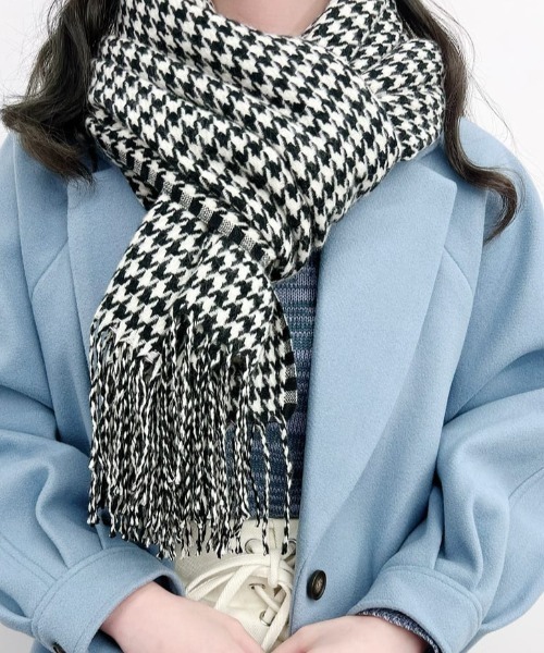 WEGO（ウィゴー）の「WEGO/【男女兼用】大判ストール（マフラー・レディース・オフホワイト/ライトピンク/グレー/その他3/グリーン/ブラック/ライトベージュ/ホワイト/ネイビー/レッド/その他2/その他1/ライトブラウン/ブラウン/その他4/イエロー/ブラウン系その他・FREE）」の16枚目の写真