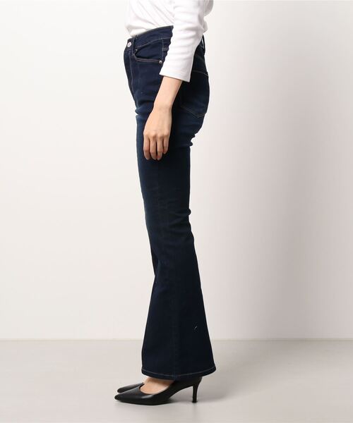 RASVOA(ラスボア)の「フレアステッチデニム(デニムパンツ・レディース・ネイビー/ブラック・S/M)」の3枚目の写真