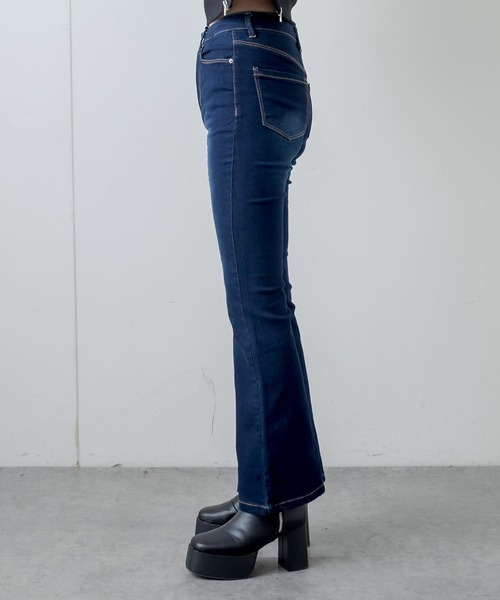 RASVOA(ラスボア)の「フレアステッチデニム(デニムパンツ・レディース・ネイビー/ブラック・S/M)」の22枚目の写真