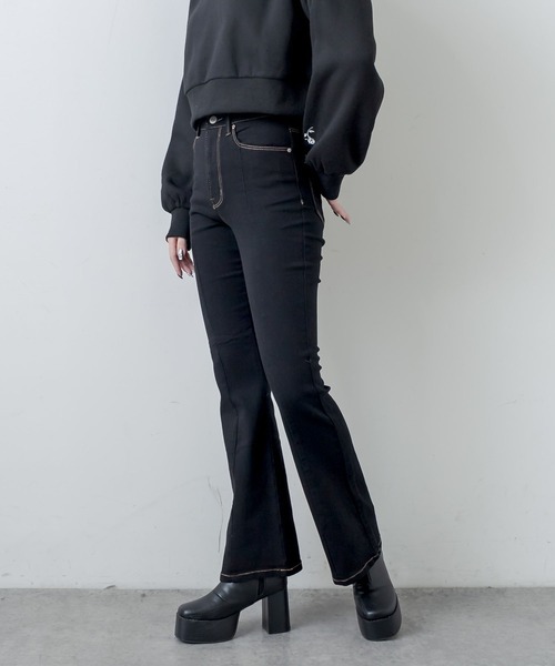 RASVOA(ラスボア)の「フレアステッチデニム(デニムパンツ・レディース・ネイビー/ブラック・S/M)」の8枚目の写真