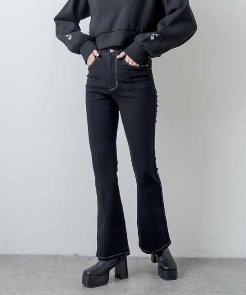 RASVOA(ラスボア)の「フレアステッチデニム(デニムパンツ・レディース・ネイビー/ブラック・S/M)」の7枚目の写真