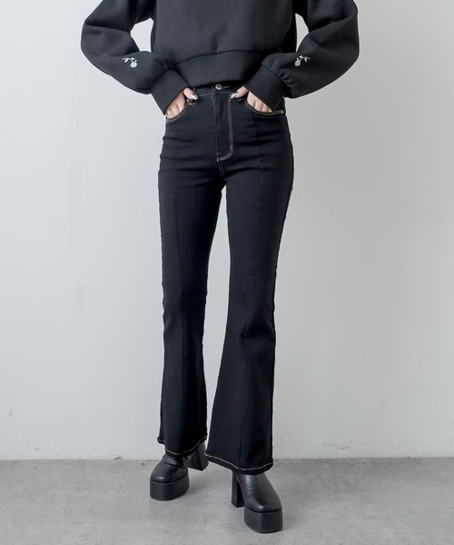 RASVOA(ラスボア)の「フレアステッチデニム(デニムパンツ・レディース・ネイビー/ブラック・S/M)」の6枚目の写真