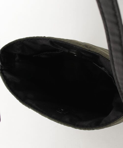 WEGO(ウィゴー)の「WEGO/キルティングミニマルポシェット(ショルダーバッグ・メンズ・カーキ/ブラック系その他・FREE)」の6枚目の写真