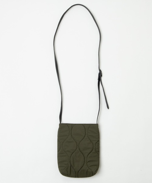 WEGO(ウィゴー)の「WEGO/キルティングミニマルポシェット(ショルダーバッグ・メンズ・カーキ/ブラック系その他・FREE)」の5枚目の写真