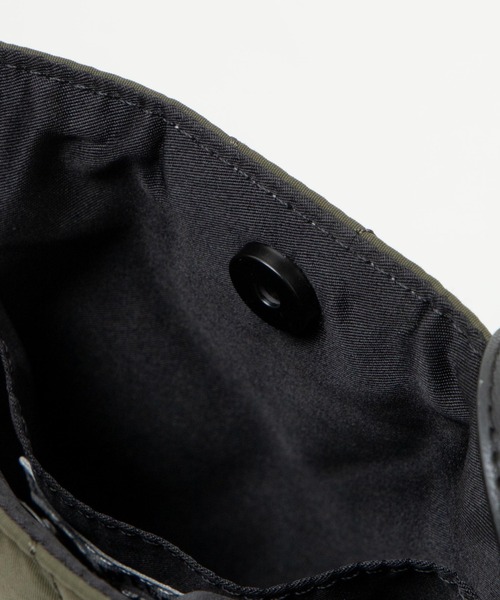 WEGO(ウィゴー)の「WEGO/キルティングミニマルポシェット(ショルダーバッグ・メンズ・カーキ/ブラック系その他・FREE)」の14枚目の写真