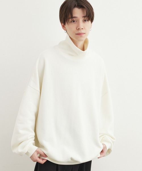 JUNRED（ジュンレッド）の「タートルネックスウェット（スウェット・メンズ・ホワイト/チャコールグレー/ブルー・S/M/L）」の2枚目の写真