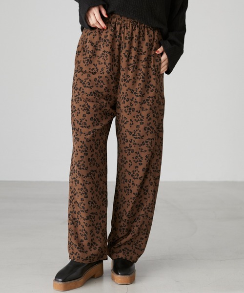 Sugar spoon（シュガースプーン）の「・SUGAR SPOON フラワーワイドパンツ＊（その他パンツ・レディース・ブラック/ブラウン/グリーン・FREE）」の2枚目の写真