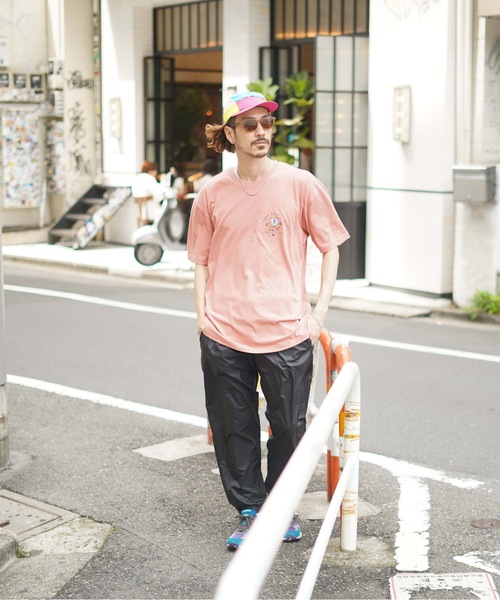 STANCE(スタンス)の「【STANCE/スタンス】TRUCKIN SS / グラフィックTシャツ / ユニセックス バックプリント(Tシャツ/カットソー・メンズ・ローズ・SMALL/MEDIUM/LARGE/X-LARGE)」の4枚目の写真