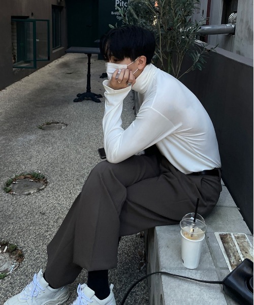 ASCLO（エジュクロ）の「ASCLO ウォーマータートルネックTシャツ（Tシャツ/カットソー・メンズ・ブラック/グレー/アイボリー・FREE）」の15枚目の写真