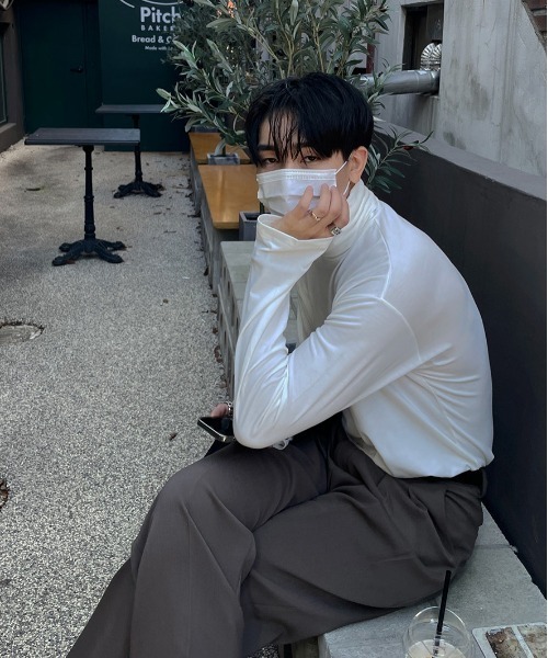 ASCLO（エジュクロ）の「ASCLO ウォーマータートルネックTシャツ（Tシャツ/カットソー・メンズ・ブラック/グレー/アイボリー・FREE）」の14枚目の写真