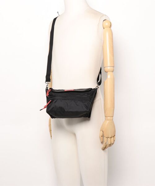 HUNTER(ハンター)の「/HUNTER(ハンター)/ORG PACKABLE CROSSBODY(ショルダーバッグ・メンズ・パープル/ネイビー/ブラック/レッド/ピンク/イエロー/ホワイト系その他/ホワイト/ライトブルー/オリーブ/その他1/その他/オレンジ/その他2・FREE)」の18枚目の写真