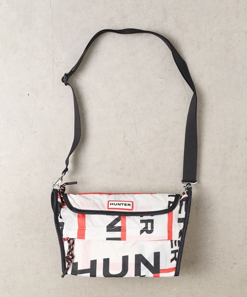 HUNTER(ハンター)の「/HUNTER(ハンター)/ORG PACKABLE CROSSBODY(ショルダーバッグ・メンズ・パープル/ネイビー/ブラック/レッド/ピンク/イエロー/ホワイト系その他/ホワイト/ライトブルー/オリーブ/その他1/その他/オレンジ/その他2・FREE)」の3枚目の写真