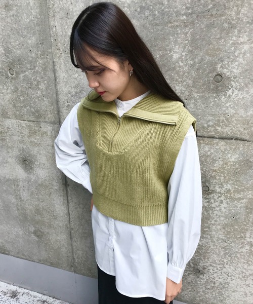 INGNI(イング)の「ZIPニットベスト+バンドカラーシャツ/SET(ニット/セーター・レディース・ブラック/ベージュ/ライトグリーン/アイボリー・M)」の4枚目の写真