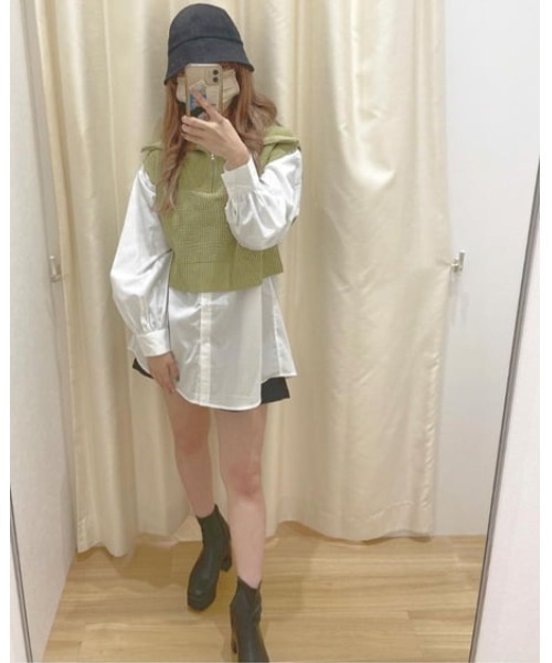 INGNI(イング)の「ZIPニットベスト+バンドカラーシャツ/SET(ニット/セーター・レディース・ブラック/ベージュ/ライトグリーン/アイボリー・M)」の16枚目の写真