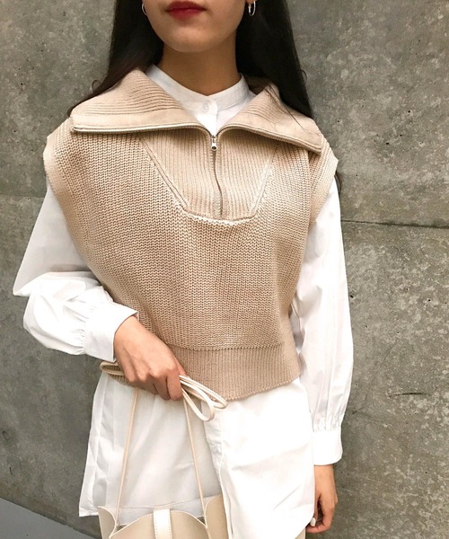INGNI(イング)の「ZIPニットベスト+バンドカラーシャツ/SET(ニット/セーター・レディース・ブラック/ベージュ/ライトグリーン/アイボリー・M)」の18枚目の写真