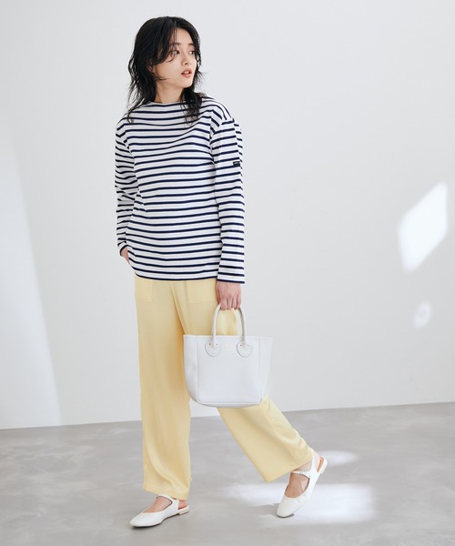 YOUNG&OLSEN The DRYGOODS STORE(ヤングアンドオルセン)の「【YOUNG&OLSEN】別注 EMBOSSED LEATHER TOTE S(トートバッグ・レディース・ホワイト/ダークブラウン/ブラウン・FREE)」の6枚目の写真