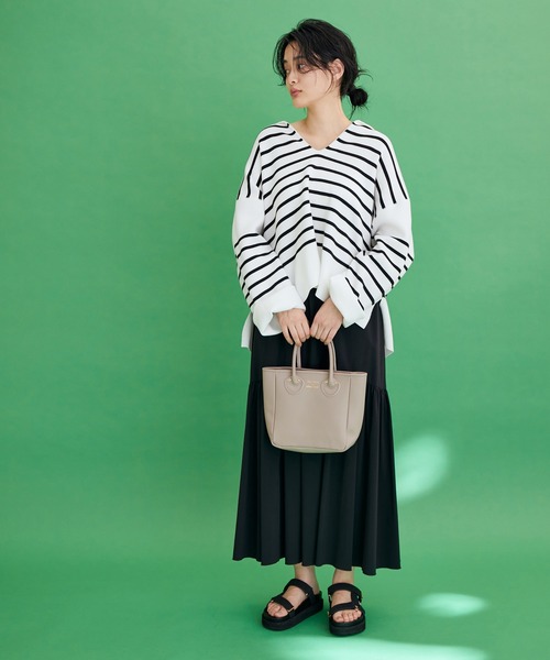 YOUNG&OLSEN The DRYGOODS STORE(ヤングアンドオルセン)の「【YOUNG&OLSEN】別注 EMBOSSED LEATHER TOTE S(トートバッグ・レディース・ホワイト/ダークブラウン/ブラウン・FREE)」の9枚目の写真