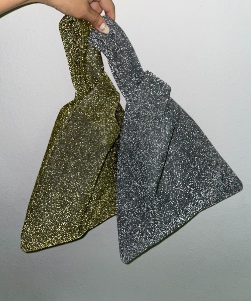 AIC.（エーアイシー）の「再入荷 アシンメトリーミニバッグ/フェイクレザー/ラメ（ハンドバッグ・レディース・ブラック/ピンク/シルバー/オレンジ/ブルー/ゴールド/カーキ/ホワイト系/その他1/その他2・FREE）」の10枚目の写真