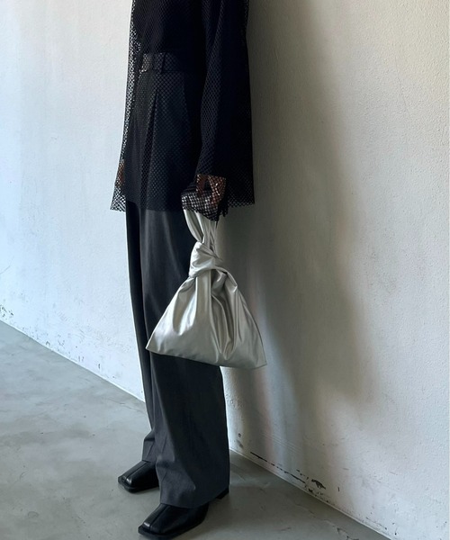 AIC.（エーアイシー）の「再入荷 アシンメトリーミニバッグ/フェイクレザー/ラメ（ハンドバッグ・レディース・ブラック/ピンク/シルバー/オレンジ/ブルー/ゴールド/カーキ/ホワイト系/その他1/その他2・FREE）」の16枚目の写真