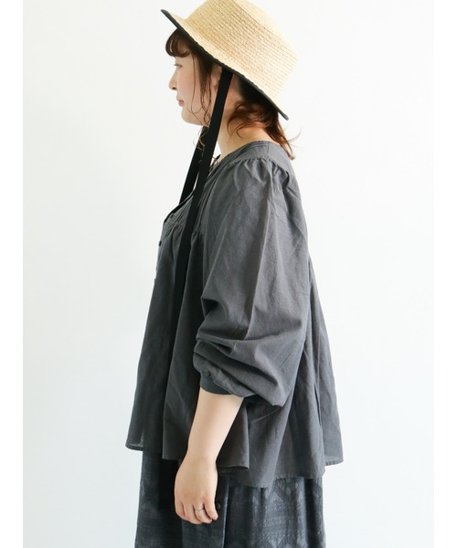 Samansa Mos2（サマンサ モスモス）の「コットンカポック切替ピンタックブラウス（シャツ/ブラウス・レディース・ベージュ/チャコール/キナリ・ﾌﾘ-）」の10枚目の写真