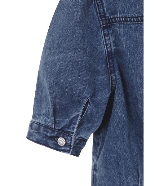 Guess（ゲス）の「Indigo Short Sleeve Shirt（シャツ/ブラウス・レディース・インディゴブルー・SMALL/X-SMALL/MEDIUM）」の5枚目の写真