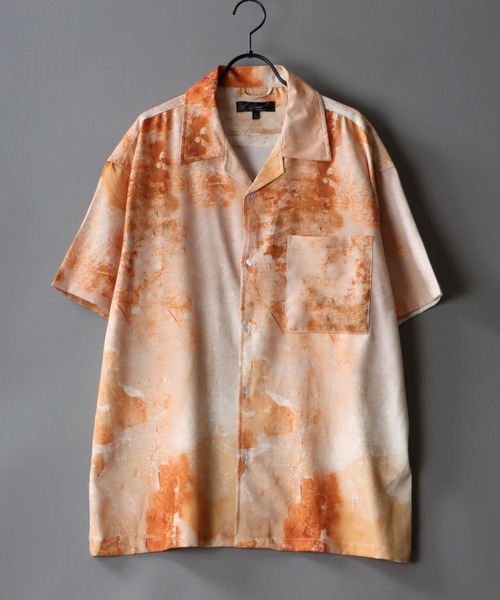 SITRY(シトリー)の「Oversize Drop shoulder Patterned shirt/オーバーサイズ ドロップショルダー 総柄 半袖シャツ(シャツ/ブラウス・メンズ・ホワイト/ライトグレー/ブラック/ブラウン/オフホワイト/サックスブルー/ピンク/イエロー/オレンジ/グリーン/マスタード/ラベンダー/ホワイト系その他/ブラック系その他/ブラック系その他2・M/L)」の1枚目の写真