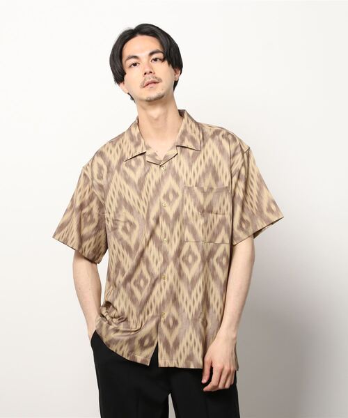 SITRY(シトリー)の「Oversize Drop shoulder Patterned shirt/オーバーサイズ ドロップショルダー 総柄 半袖シャツ(シャツ/ブラウス・メンズ・ホワイト/ライトグレー/ブラック/ブラウン/オフホワイト/サックスブルー/ピンク/イエロー/オレンジ/グリーン/マスタード/ラベンダー/ホワイト系その他/ブラック系その他/ブラック系その他2・M/L)」の21枚目の写真