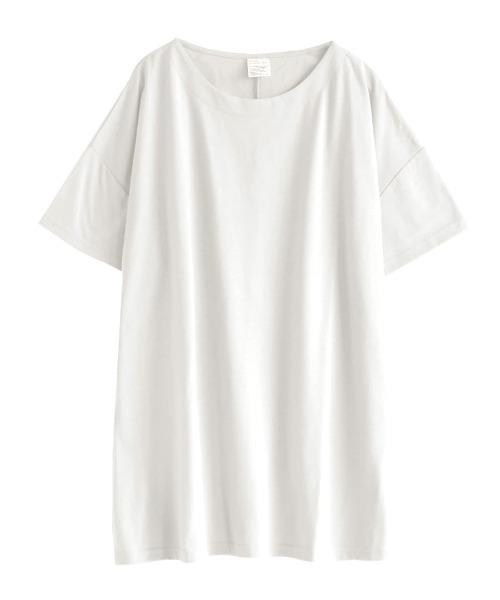 zootie(ズーティー)の「【シンプルさが丁度いいオーバーサイズT】 URBAN PLUS オーバーカットソー(Tシャツ/カットソー・レディース・ライトピンク/ブラック/ライトブルー/チャコール/イエロー系その他/オフホワイト/グレイッシュブルー/ライトカーキ/グレイッシュベージュ/ネイビー/アイボリー/ラベンダー/ライトベージュ/スモークピンク/ブラウン系その他/ダークグリーン/テラコッタ・フリー)」の18枚目の写真