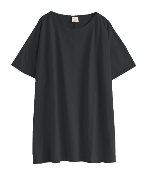 zootie(ズーティー)の「【シンプルさが丁度いいオーバーサイズT】 URBAN PLUS オーバーカットソー(Tシャツ/カットソー・レディース・ライトピンク/ブラック/ライトブルー/チャコール/イエロー系その他/オフホワイト/グレイッシュブルー/ライトカーキ/グレイッシュベージュ/ネイビー/アイボリー/ラベンダー/ライトベージュ/スモークピンク/ブラウン系その他/ダークグリーン/テラコッタ・フリー)」の19枚目の写真