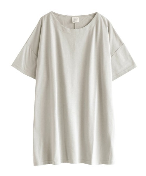 zootie(ズーティー)の「【シンプルさが丁度いいオーバーサイズT】 URBAN PLUS オーバーカットソー(Tシャツ/カットソー・レディース・ライトピンク/ブラック/ライトブルー/チャコール/イエロー系その他/オフホワイト/グレイッシュブルー/ライトカーキ/グレイッシュベージュ/ネイビー/アイボリー/ラベンダー/ライトベージュ/スモークピンク/ブラウン系その他/ダークグリーン/テラコッタ・フリー)」の21枚目の写真