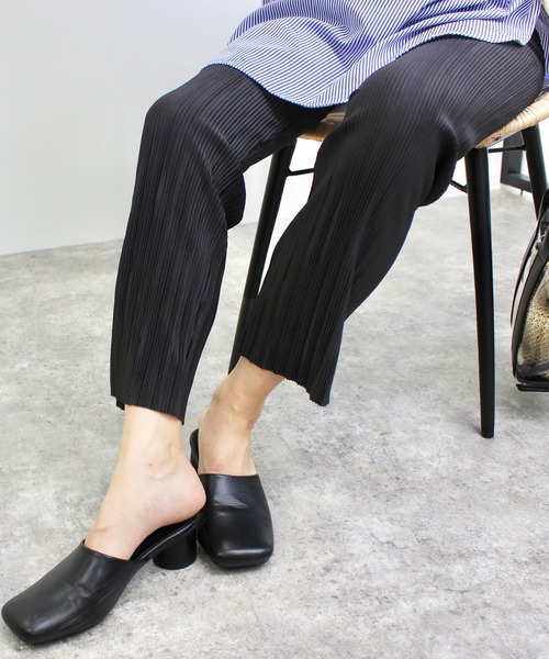 MLI'A(エムリア)の「プリーツストレート/イージーパンツ(その他パンツ・レディース・ブラック/パープル/グレー系その他/イエロー系その他/カーキ・FREE)」の7枚目の写真