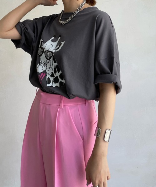 DouDou（ドゥドゥ）の「【A:new/アニュー】【WEB限定】ジラフプリントTEE（Tシャツ/カットソー・レディース・チャコールグレー/ブラウン/アイボリー・FREE）」の9枚目の写真