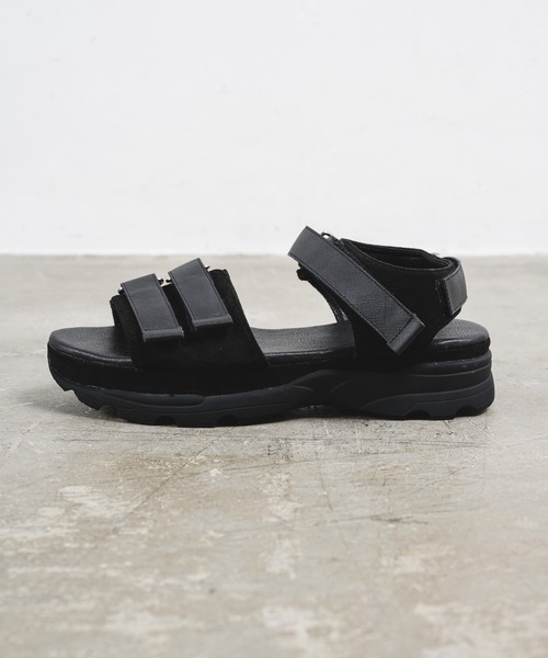 INTER FACTORY（インターファクトリー）の「ファッションインフルエンサー DAISUKE - ハイソールレザーベルトサンダル made in INTER FACTORY（サンダル・メンズ・ブラック・SMALL/MEDIUM/LARGE）」の4枚目の写真