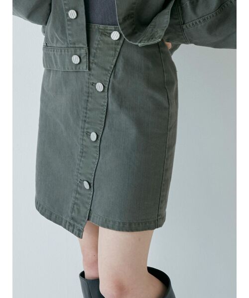 MURUA（ムルーア）の「アシメラップミニスカート【セットアップ着用可】（スカート・レディース・ブラック/カーキ/ブラウン・1/2）」の3枚目の写真