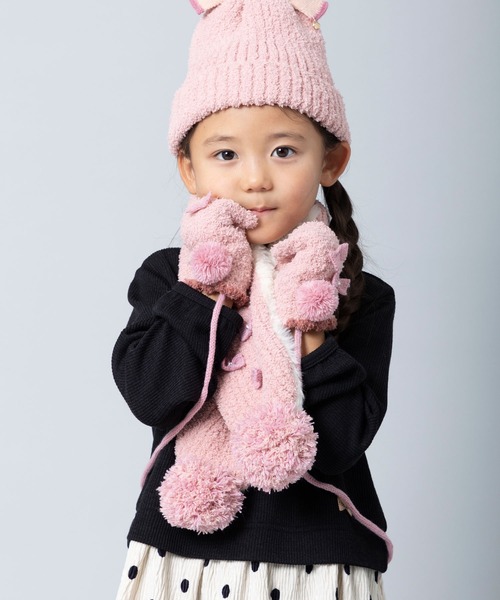 KP DECO（ケーピーデコ）の「リボンとポンポンのマシュマロ糸風ニットマフラー(S～M)（マフラー・キッズ・ピンク/オフホワイト・SMALL/MEDIUM）」の6枚目の写真