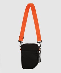 【A COLD WALL】Padded Shoulder Bag/追跡+関税+全国送料込み A-COLD-WALL*（アコールドウォール）の「ACW*Xep CROSSBODY