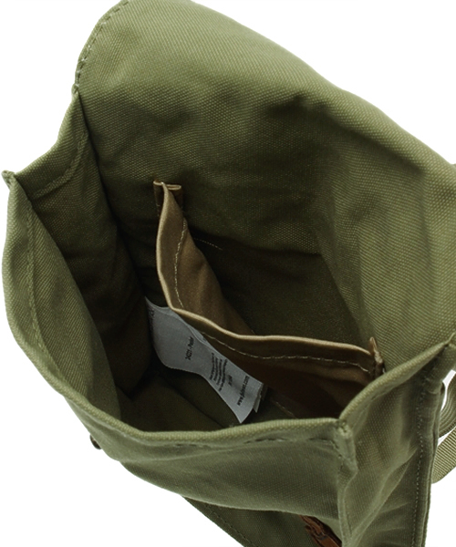 FJALL RAVEN （フェールラーベン）の「FJALLRAVEN / pocketU ミニショルダーバック（ショルダーバッグ・レディース・ライトブラウン/グリーン・ONE SIZE）」の12枚目の写真