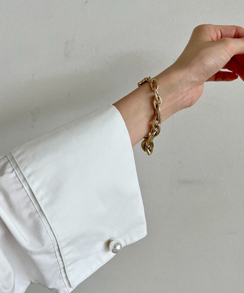 Emma Taylor（エマテイラー）の「ビッグカフスパールピンブラウス（シャツ/ブラウス・レディース・ホワイト/ブラック/ブルー・FREE）」の6枚目の写真