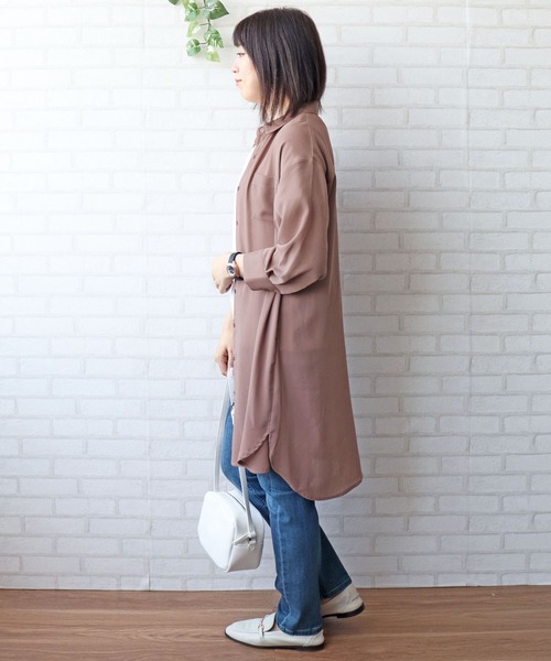 BELLUNA PLUS(ベルーナ)の「楊柳素材ポケット使いシャツワンピース(シャツワンピース・レディース・ネイビー/ピンク/ブルーグレー・MEDIUM/LARGE/X-LARGE)」の7枚目の写真