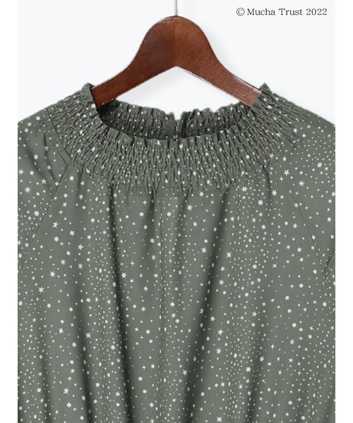 Te chichi（テチチ）の「【ミュシャコラボ】プリントシャーリングワンピース（ワンピース・レディース・ブラック/カーキ・ﾌﾘ-）」の8枚目の写真