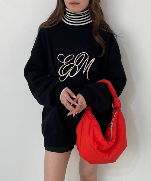 EPIMI E'PIMMY（エピミエピミー）の「【ユニセックス】エンボスシシュウロゴオーバースウェット（スウェット・レディース・ブラック/オフホワイト/杢グレー・MEDIUM）」の18枚目の写真