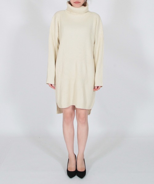 Julia Boutique（ジュリアブティック）の「タートルネックミニ丈ニットワンピース/22554（ワンピース・レディース・ブラック/アイボリー/モカ・ONE）」の12枚目の写真