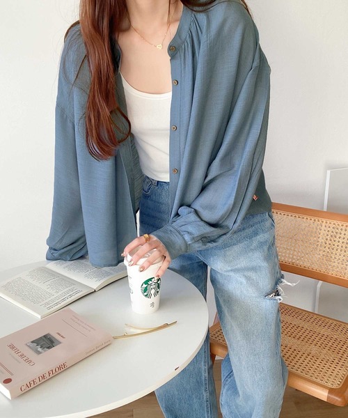 Java(ジャバ)の「《JaVaジャバ コラボ》程よい大人の抜け感。2wayクロップド丈シアーバンドカラーシャツ(シャツ/ブラウス・レディース・イエロー/ライトカーキ/オフホワイト/ブルー・LARGE/MEDIUM/SMALL/X-LARGE)」の14枚目の写真