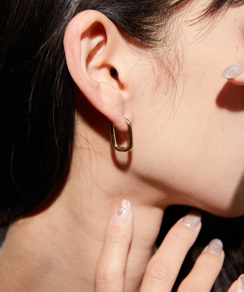 ear PAPILLONNER(イアパピヨネ)の「金属アレルギー対応 ステンレスカラーハートピアス(ピアス(両耳用)・レディース・ホワイト/ブラック・FREE)」の9枚目の写真