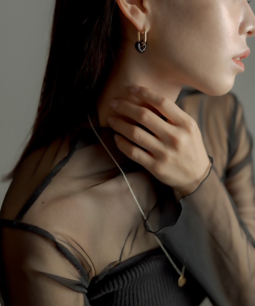 ear PAPILLONNER(イアパピヨネ)の「金属アレルギー対応 ステンレスカラーハートピアス(ピアス(両耳用)・レディース・ホワイト/ブラック・FREE)」の15枚目の写真