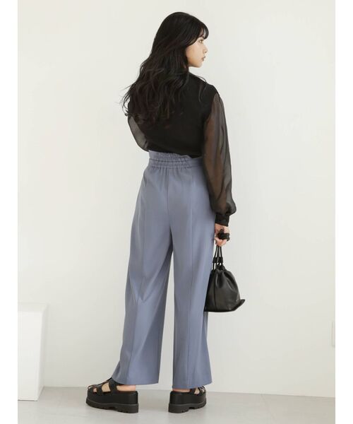 MURUA(ムルーア)の「ハイウエストベルトワイドパンツ(スラックス・レディース・モカ/アイボリー/ブルー・1/2)」の12枚目の写真