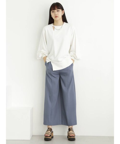 MURUA(ムルーア)の「ハイウエストベルトワイドパンツ(スラックス・レディース・モカ/アイボリー/ブルー・1/2)」の13枚目の写真