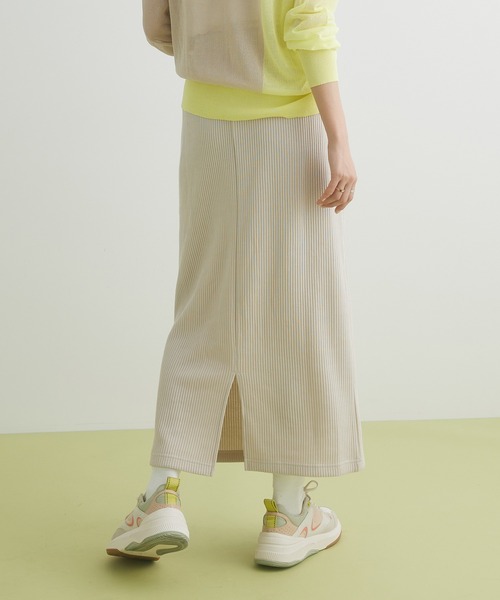 CRAFT STANDARD BOUTIQUE（クラフトスタンダードブティック）の「リブロングスカート（スカート・レディース・ベージュ/グリーン/ブラック/グレイッシュベージュ/チャコールグレー/ブルー・M/L）」の4枚目の写真