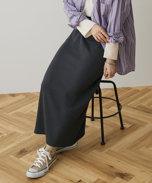 CRAFT STANDARD BOUTIQUE（クラフトスタンダードブティック）の「リブロングスカート（スカート・レディース・ベージュ/グリーン/ブラック/グレイッシュベージュ/チャコールグレー/ブルー・M/L）」の3枚目の写真